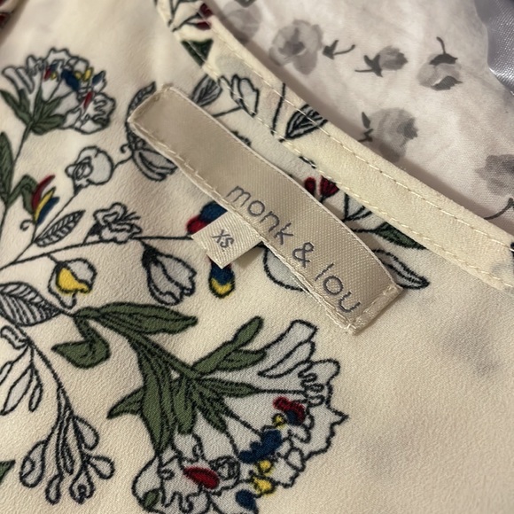 Off white floral romper Monk and Lou XS - Picture 2 of 3